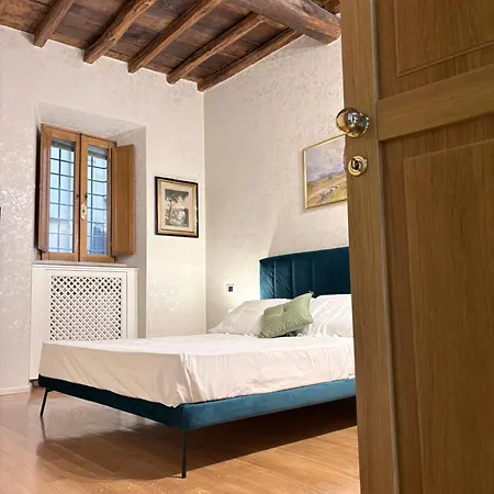 Maison Elisa- Pantheon View Apartamento *